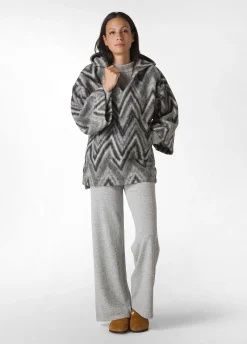 Best Sale DEHA Soft Wooly Poncho Grey Chevron Gray