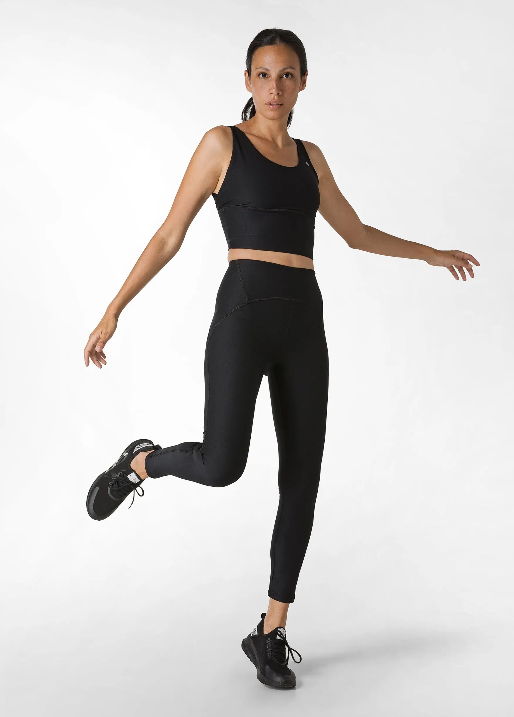 Discount DEHA Yoga Soft Touch Sport Bra Black